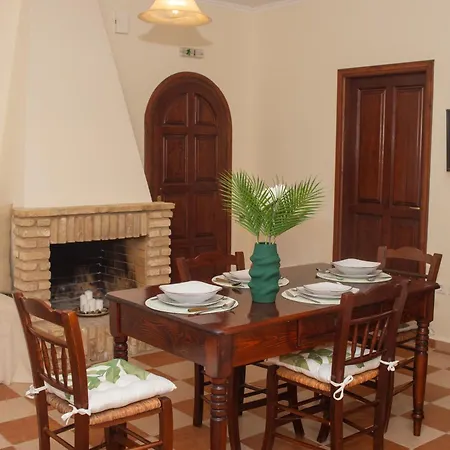 Oliva - Ideal For Families Close To Ferienhaus